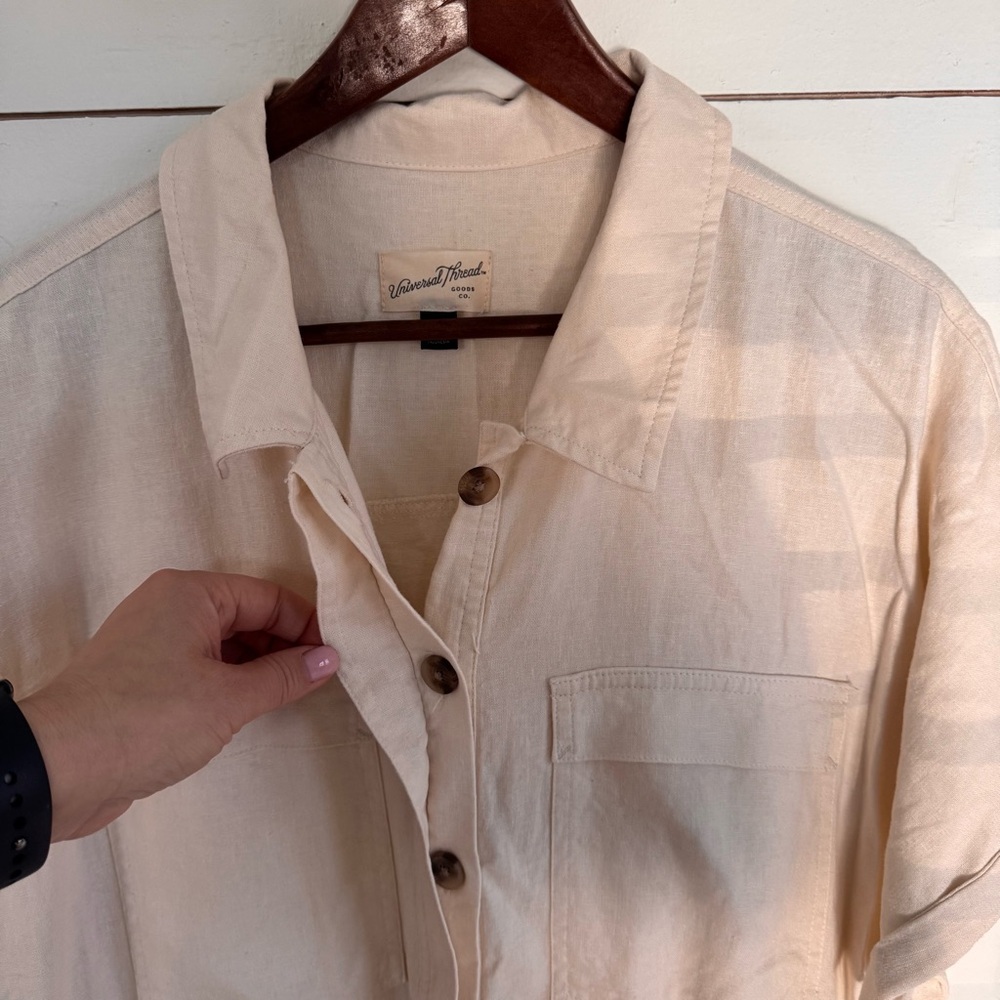 Universal Thread Short-Sleeve Linen Jumpsuit in cream. Size: 14 - Picture 8 of 15